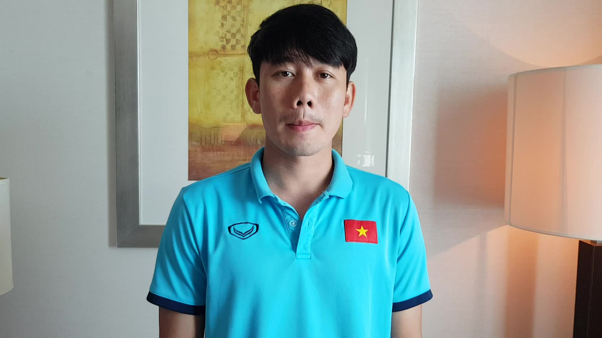 Cầu thủ Trần Minh Vương cũng luôn tìm cách tập luyện trong khi cách ly