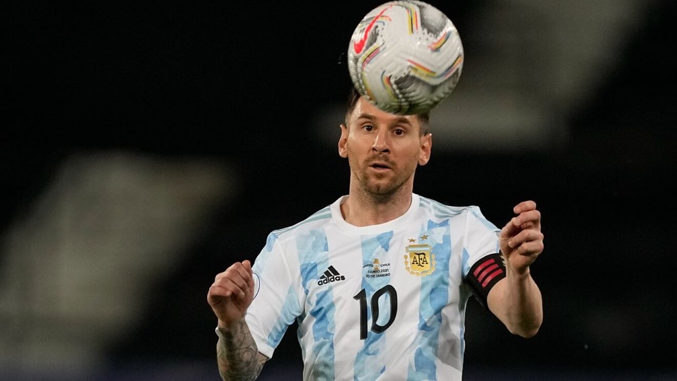 Lionel Messi tỏa sáng đưa Argentina vào bán kết Copa America 2021